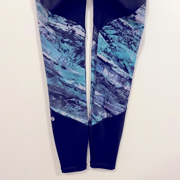 Lululemon Run to Reset Tight 25" Black/Frozen Island Multi 4 - Picture 15 of 16
